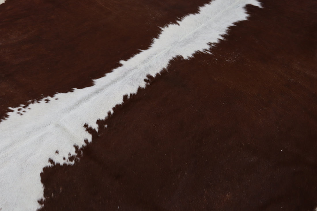 Brown White (8 X 7 ft.) Exact As Photo BRAZILIAN Cowhide Rug | 100% Natural Cowhide Area Rug | Real Leather Cow Skin Rug | BZ395