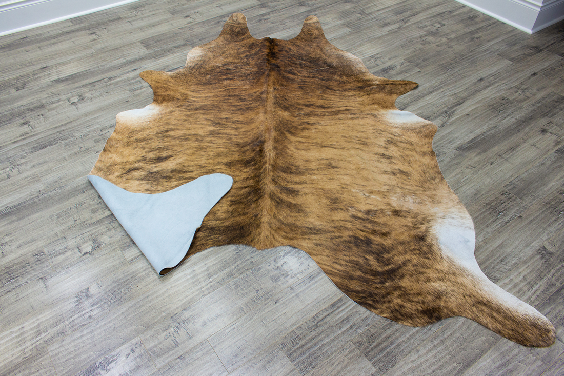 XLarge ( 8.1 x 6.5 ft ) Brazilian Brindle COWHIDE Rug Hair-on Leather Area Rug - Exact as Photo