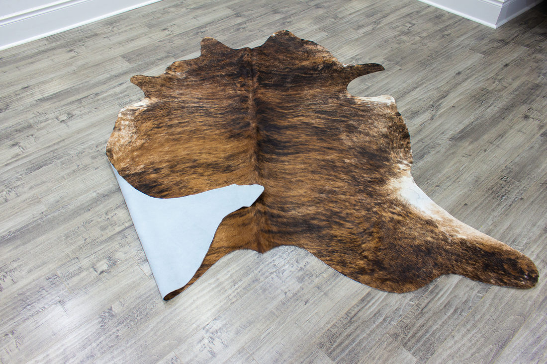 XLarge ( 7 x 6.9 ft ) BRAZILLIAN BRINDLE Cowhide Rug Hair-on Leather Area Rug - Exact as Photo