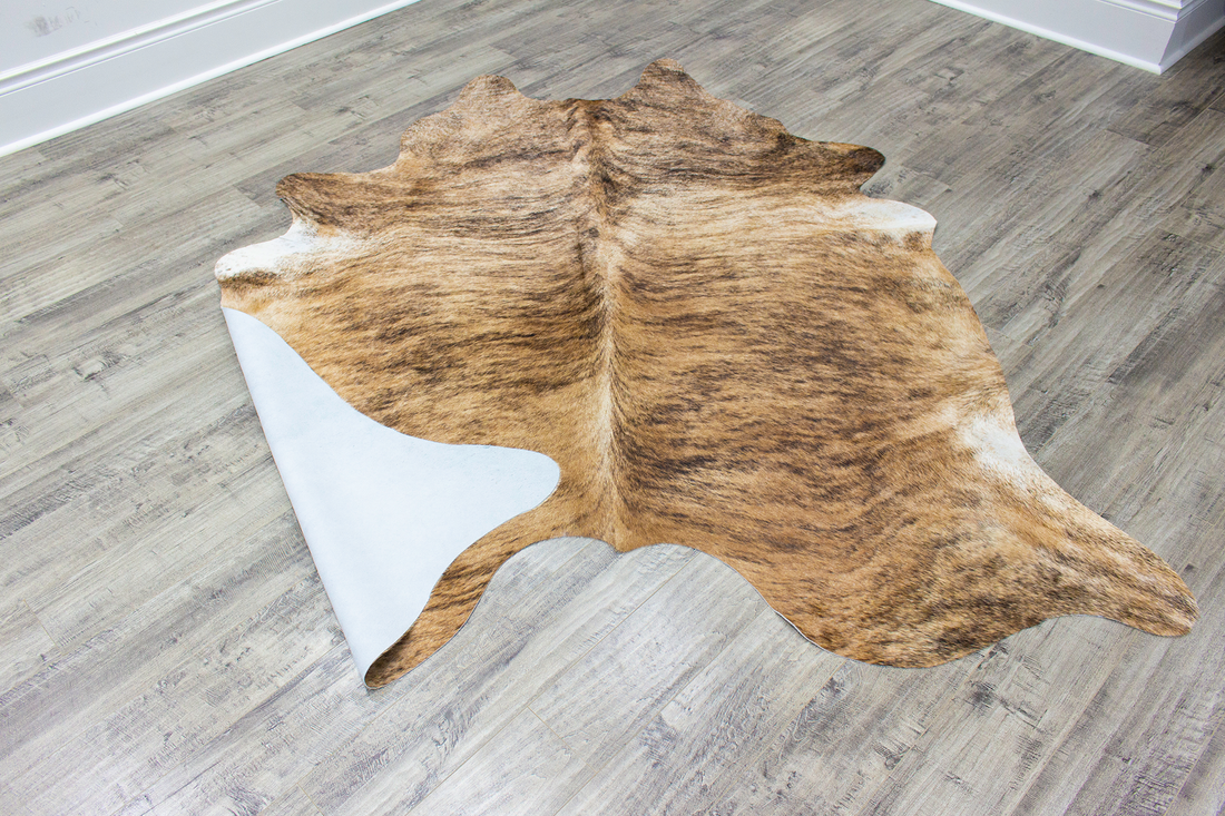 XLarge ( 7 x 6 ft ) BRAZILLIAN BRINDLE Cowhide Rug Hair-on Leather Area Rug - Exact as Photo