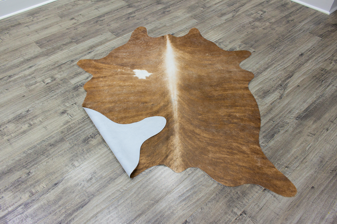 Small ( 5.1 x 4.1 ft ) BRAZILLIAN BRINDLE Cowhide Rug Hair-on Leather Area Rug - Exact as Photo