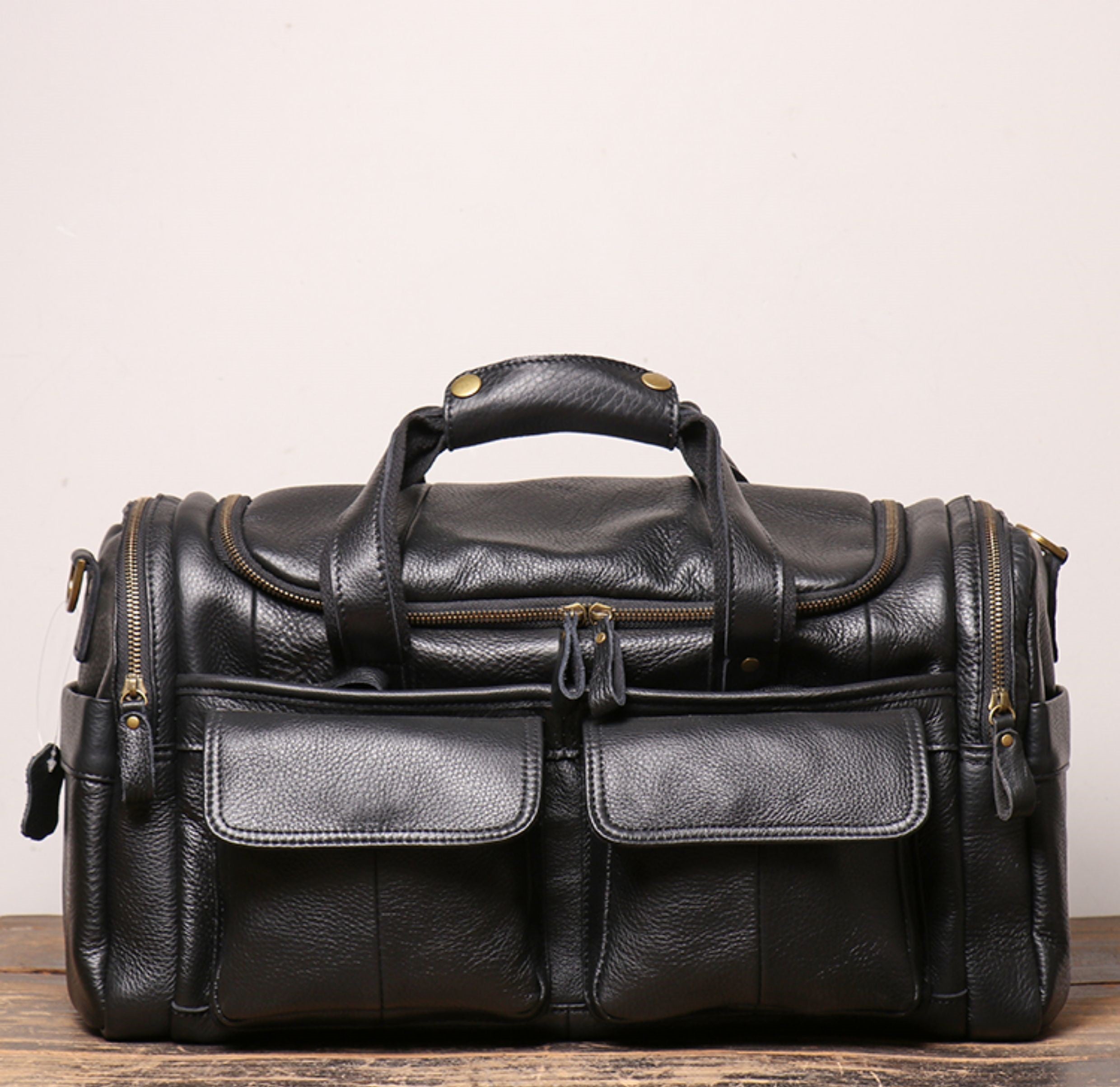 Crazy Horse Leather Duffle Bag – Genuine Leather Travel Weekender Bag for Men & Women