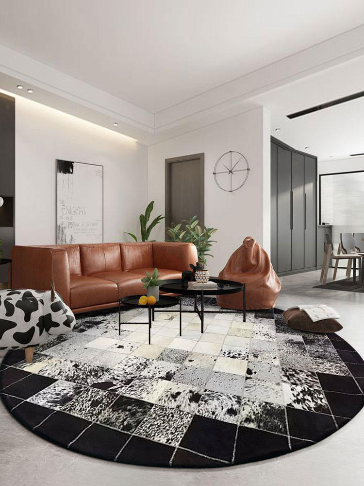 Luxury Handmade Hair-On Cowhide Patchwork Round Carpet