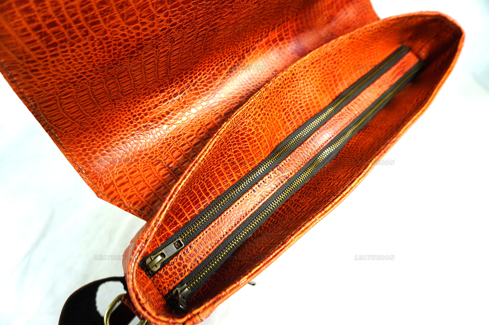 Crocodile Pattern Embossed Real Leather Luxury Office Bag for Business Professionals