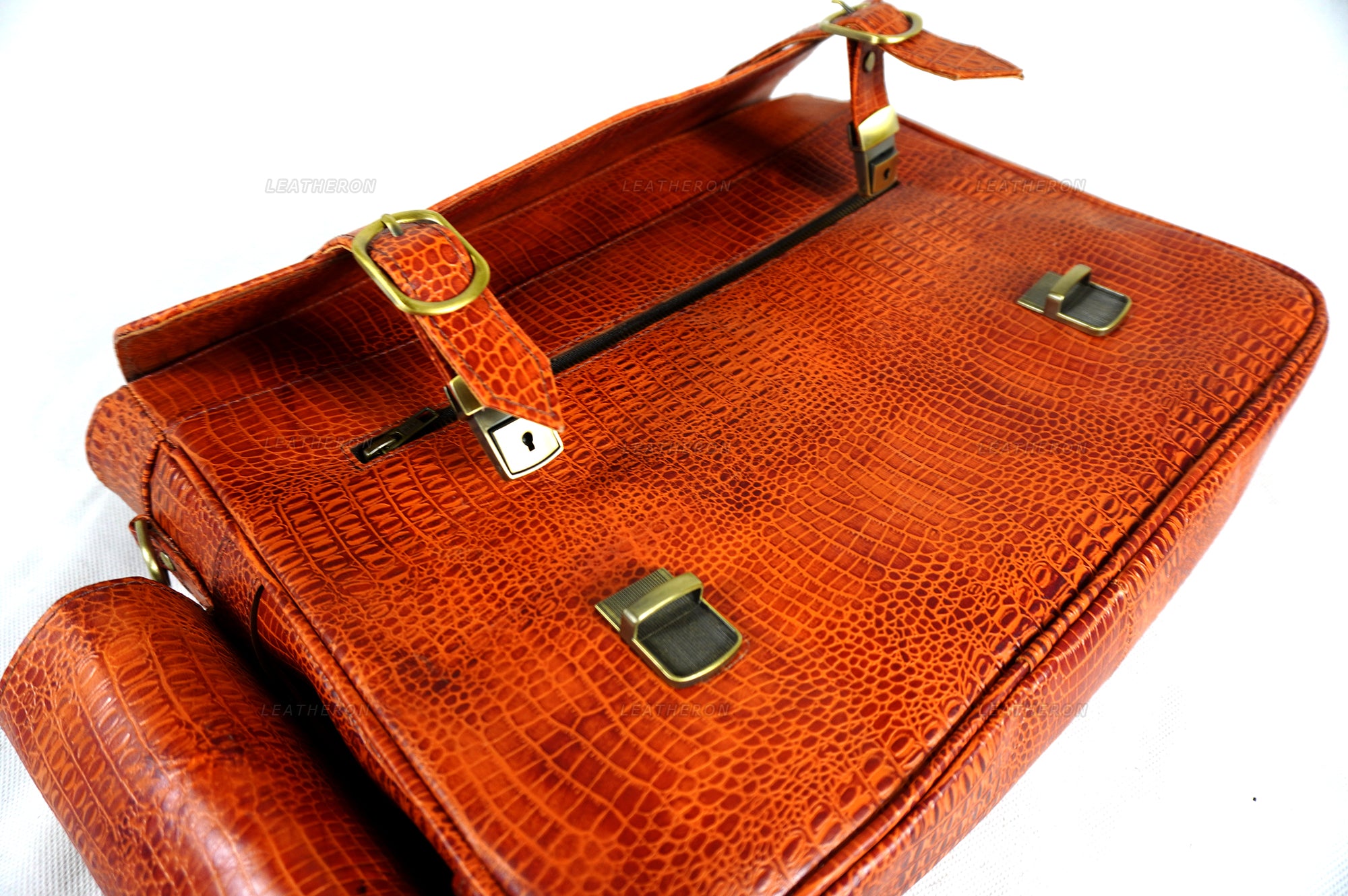 Crocodile Pattern Embossed Real Leather Luxury Office Bag for Business Professionals