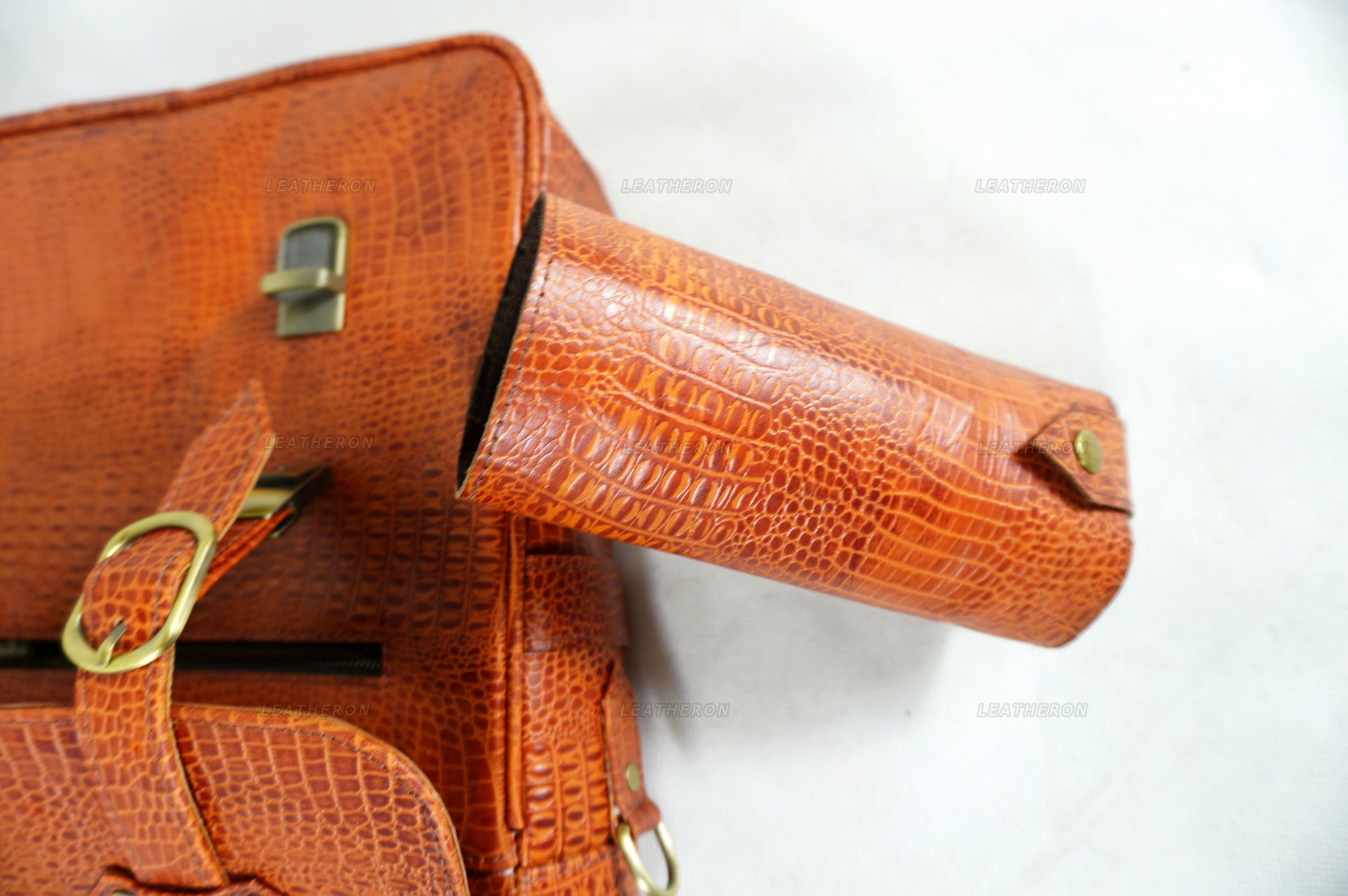 Crocodile Pattern Embossed Real Leather Luxury Office Bag for Business Professionals