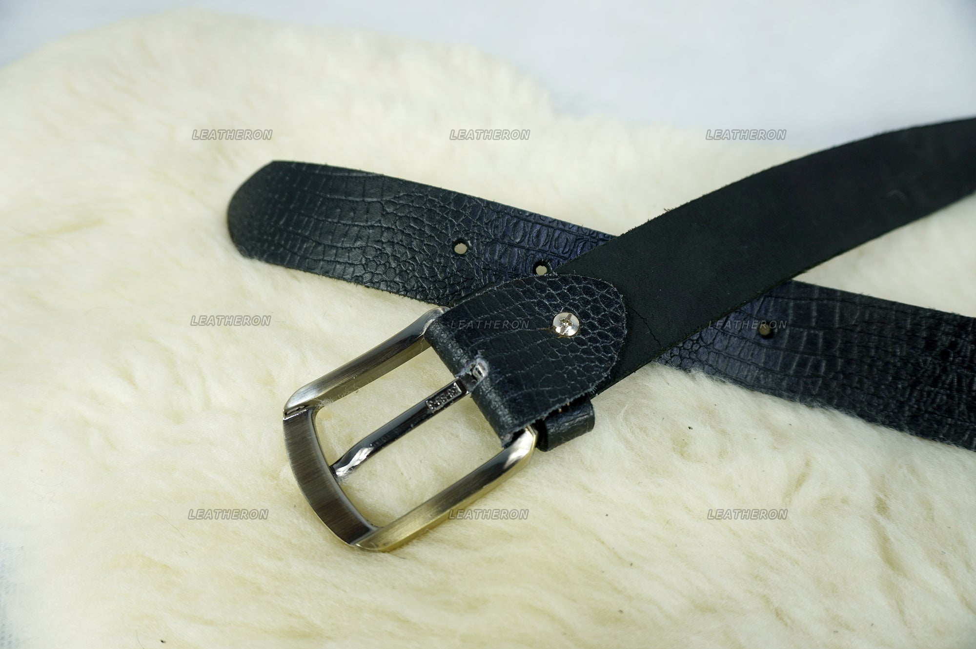 Handcrafted Genuine Leather Belt – Classic Design & Superior Quality