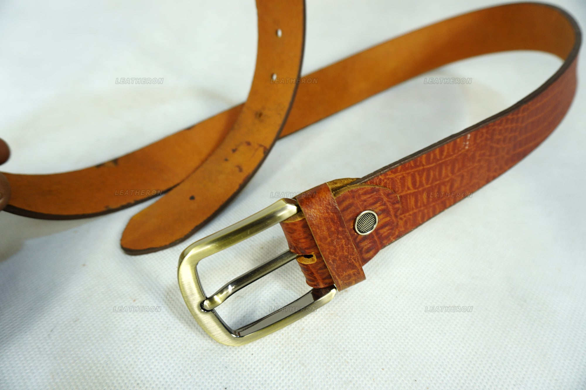 Crocodile Skin-Effect Real Leather Belt - Adventure Awaits