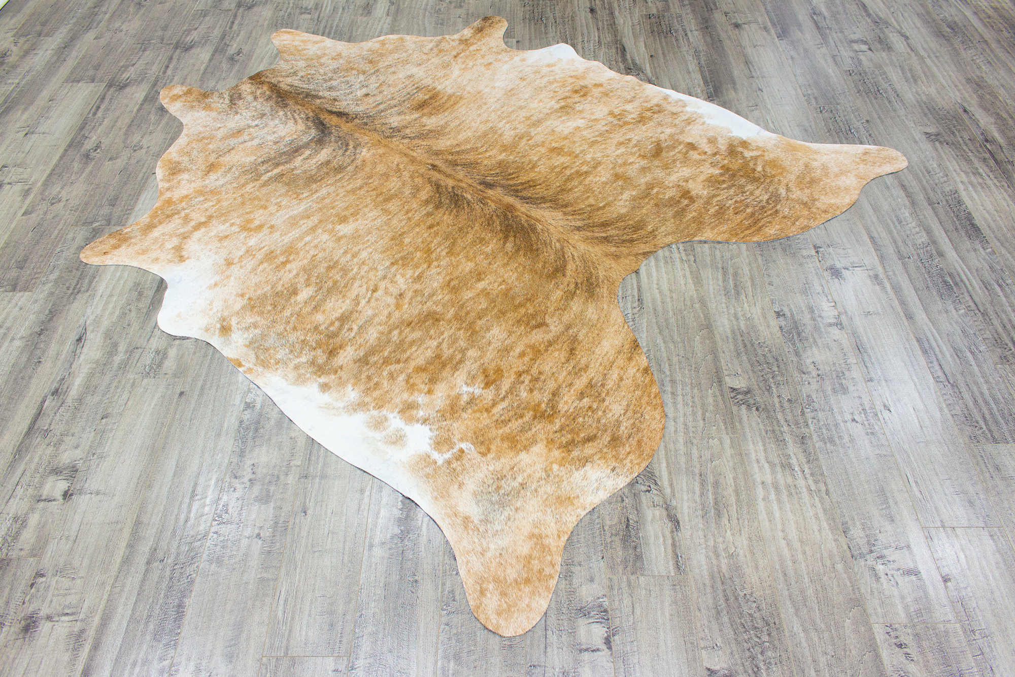 XLarge ( 6.8 x 5.9 ft ) BRAZILLIAN BRINDLE Cowhide Rug Hair-on Leather Area Rug - Exact as Photo