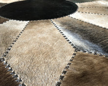 Load image into Gallery viewer, HANDMADE 100% Natural COWHIDE RUG | Patchwork Cowhide Area Rug | Hair on Leather Cowhide Carpet | PR173
