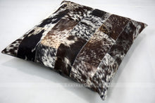 Charger l&#39;image dans la visionneuse de la galerie, Cowhide Pillow Covers Natural Cowhide Patchwork Pillow Cases 100% Real Hair on Leather Patchwork Cushion Covers | PLW 202
