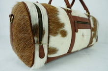 Load image into Gallery viewer, Cowhide Duffel Bag | Natural Cow Skin Duffel Bag | Hair-On-Leather Travel Bag | Cowhide Luggage Bag | Handmade Duffel Bag | DB114
