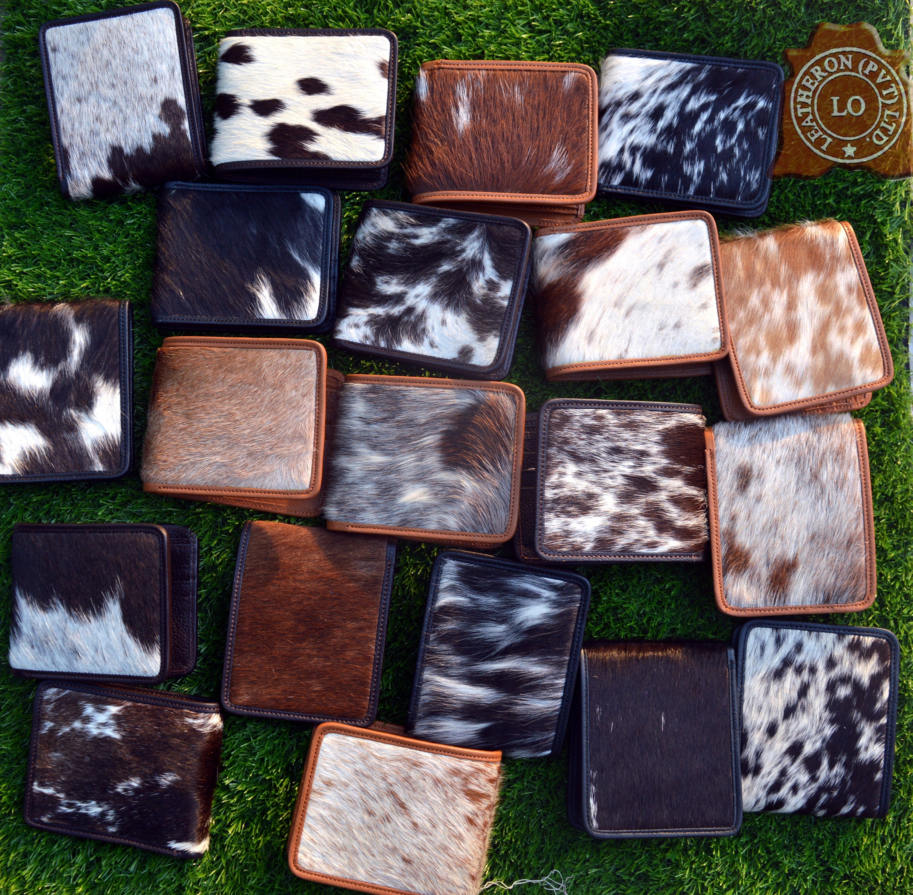 Cowhide Bifold Wallets | Natural Hair on Leather Wallets | Cowhide Multi Color Wallets