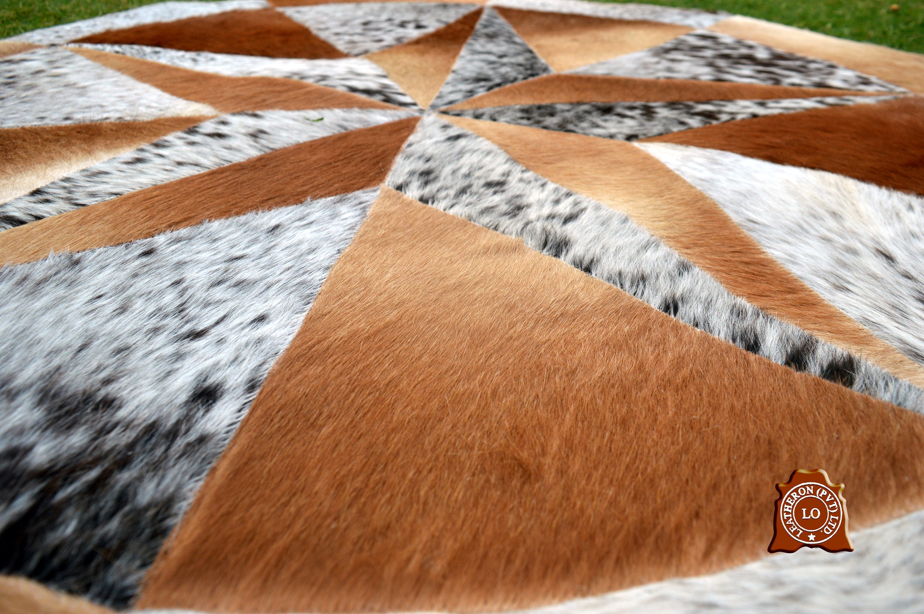 HANDMADE 100% Natural COWHIDE RUG | Patchwork Cowhide Area Rug | Hair on Leather Cowhide Carpet | PR163
