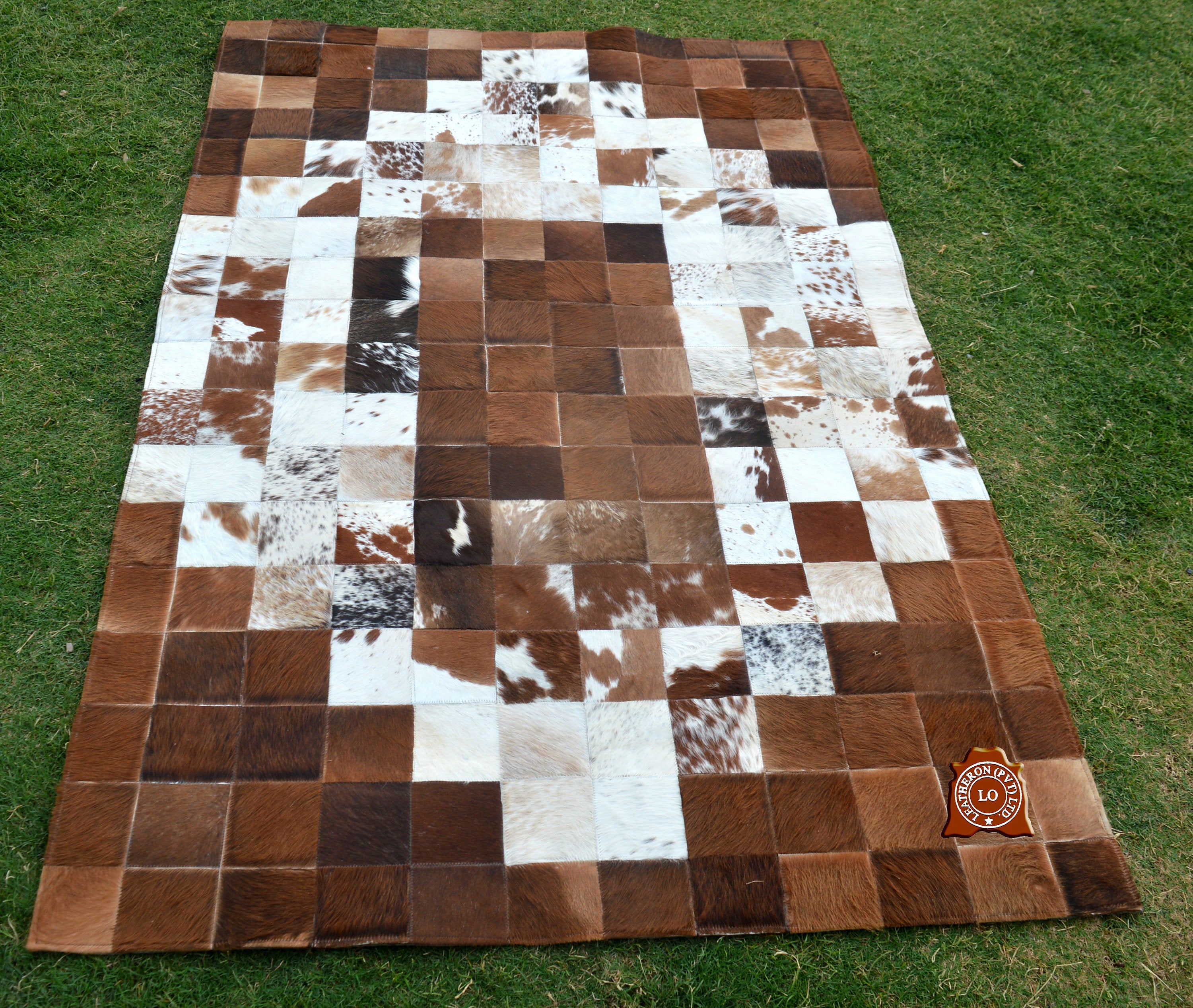 Exact As Picture (6 X 4 ft.) HANDMADE 100% Natural COWHIDE RUG | Patchwork Cowhide Area Rug | PR32