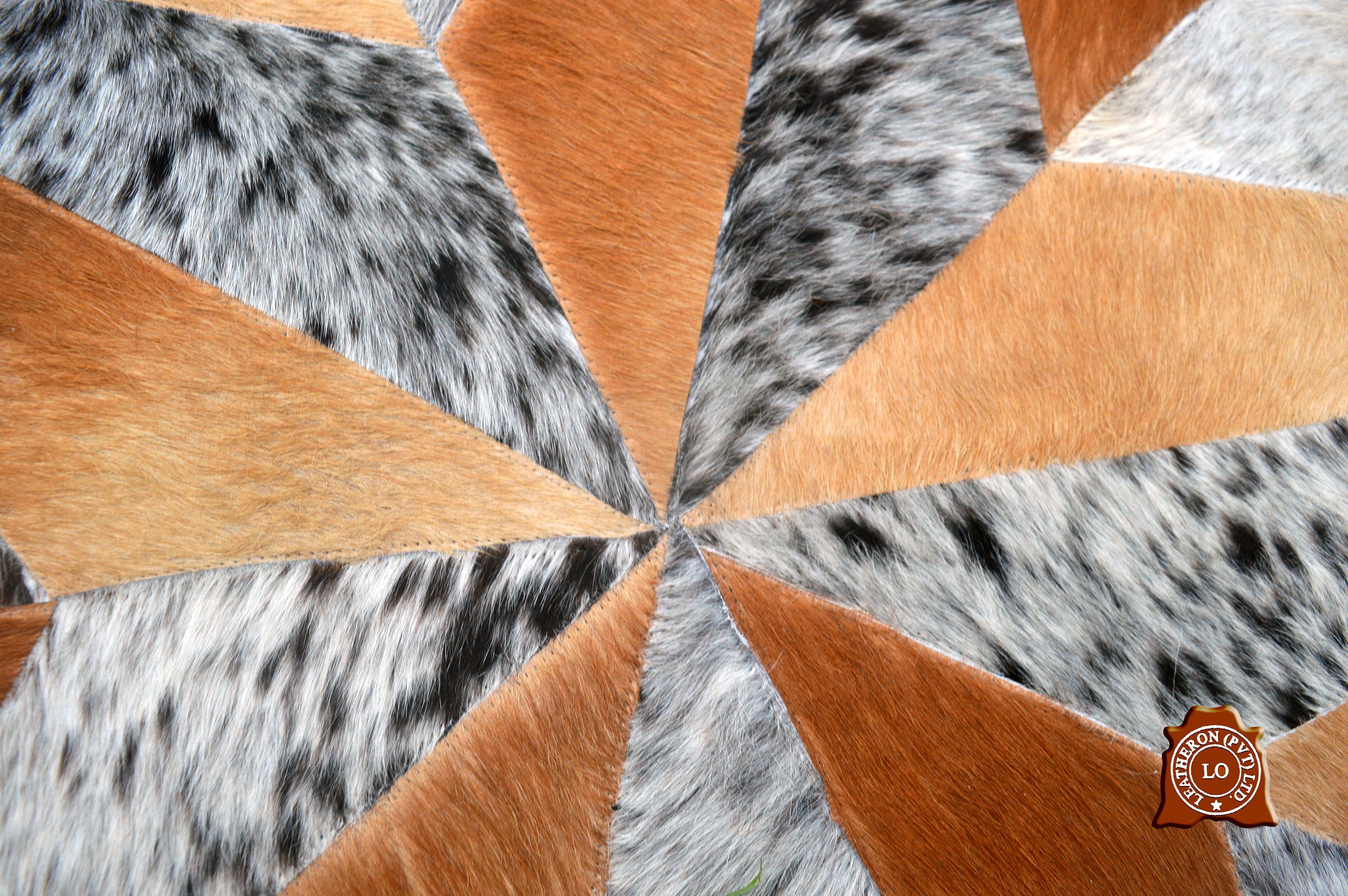 HANDMADE 100% Natural COWHIDE RUG | Patchwork Cowhide Area Rug | Hair on Leather Cowhide Carpet | PR163
