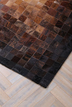 Load image into Gallery viewer, HANDMADE 100% Natural COWHIDE RUG | Patchwork Cowhide Area Rug | Real Cowhide Hallway Runner | Hair on Leather Carpet | PR190
