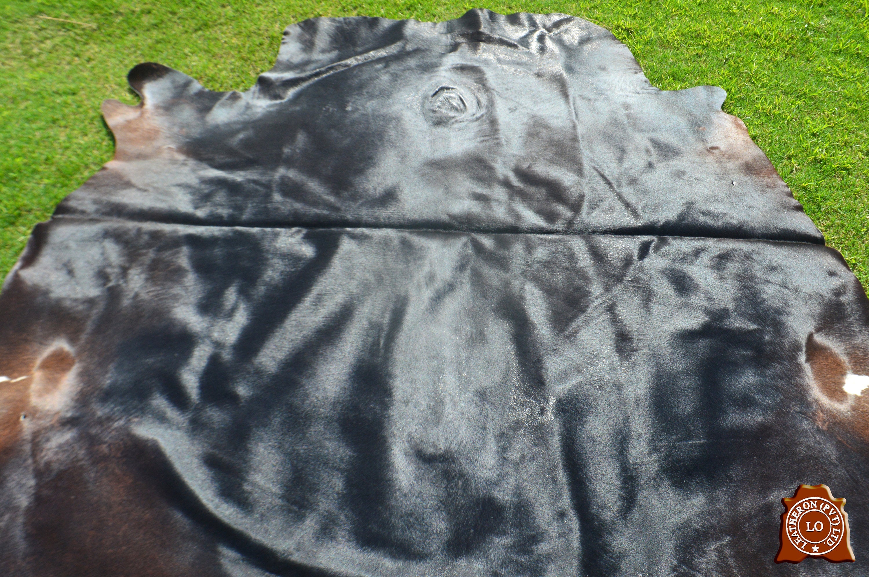 UNIQUE Pure Back Real Cowhide  ( 5 X 6 ft. ) Natural Hair-on Leather Area Rug